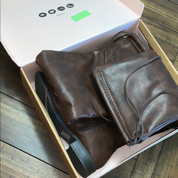 Thigh high boots - Picture 3 of 3